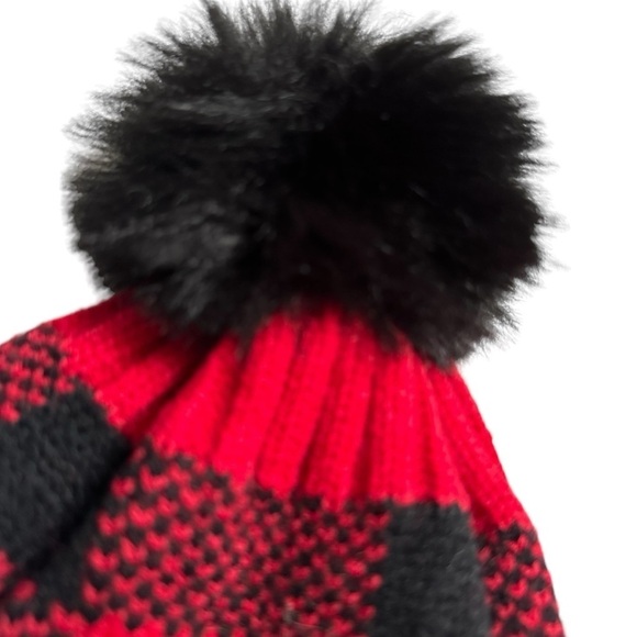 Buffalo Plaid Women's Knit Winter Hat with Pom Pom - Picture 2 of 3